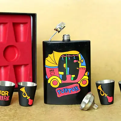 Hip Flask with Shot Glasses - Tuk Tuk - Master