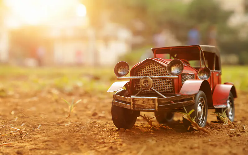 Vintage Car-Red Medium - Master
