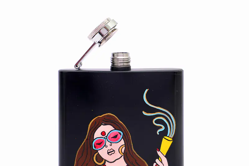 Hip Flask - Dum Maro Dum - Master