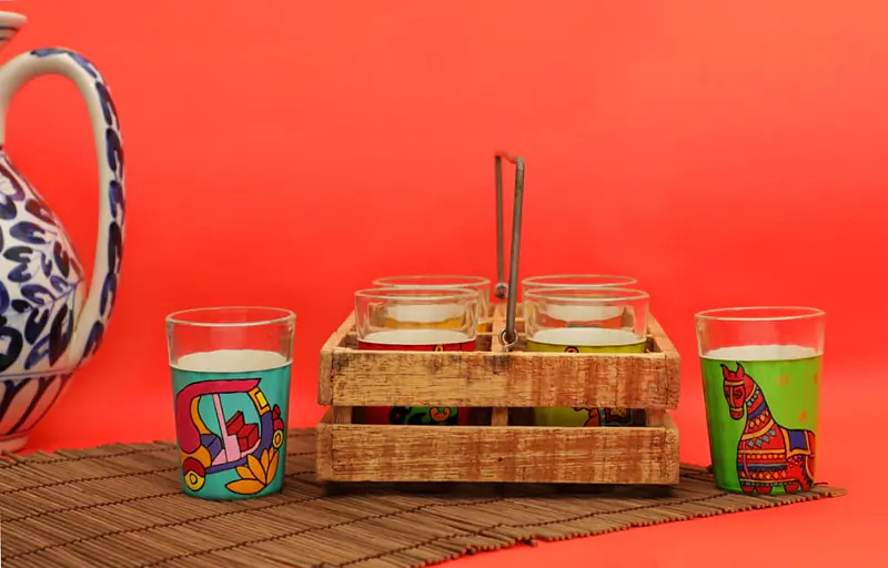Cutting Chai Glasses Super Six With Raw Wooden Stand - Master