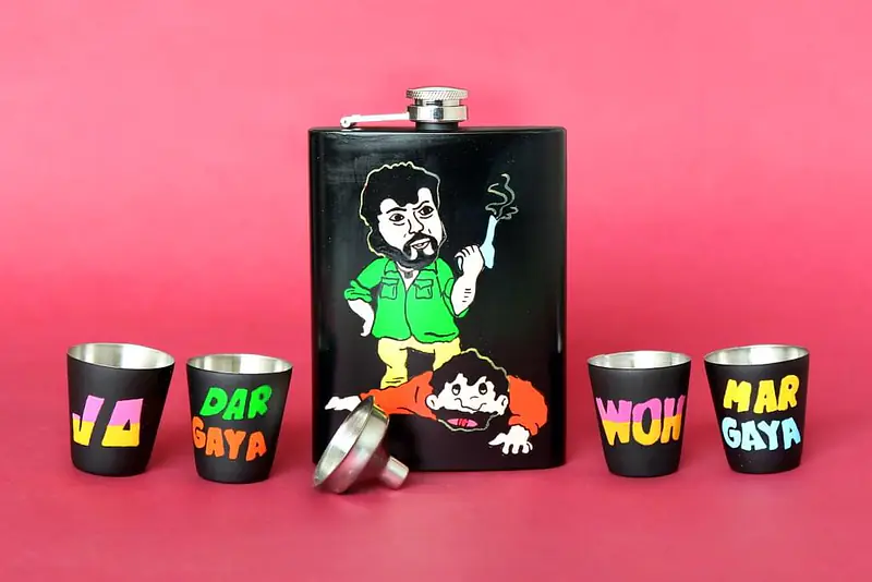 Hip Flask with Shot Glasses - Sholay Gabbar - Master