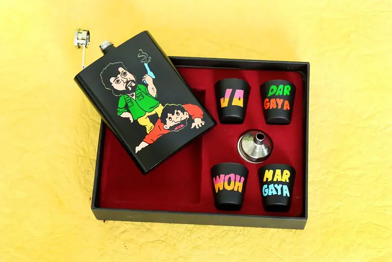 Hip Flask with Shot Glasses - Sholay Gabbar - Master